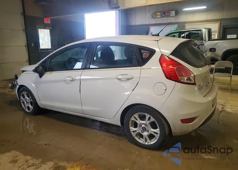 2014 Ford Fiesta Se z USA, uszkodzony, nr VIN 3FADP4EJ3EM114705